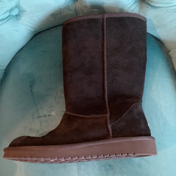 Ugg Suede boots - Picture 6 of 9